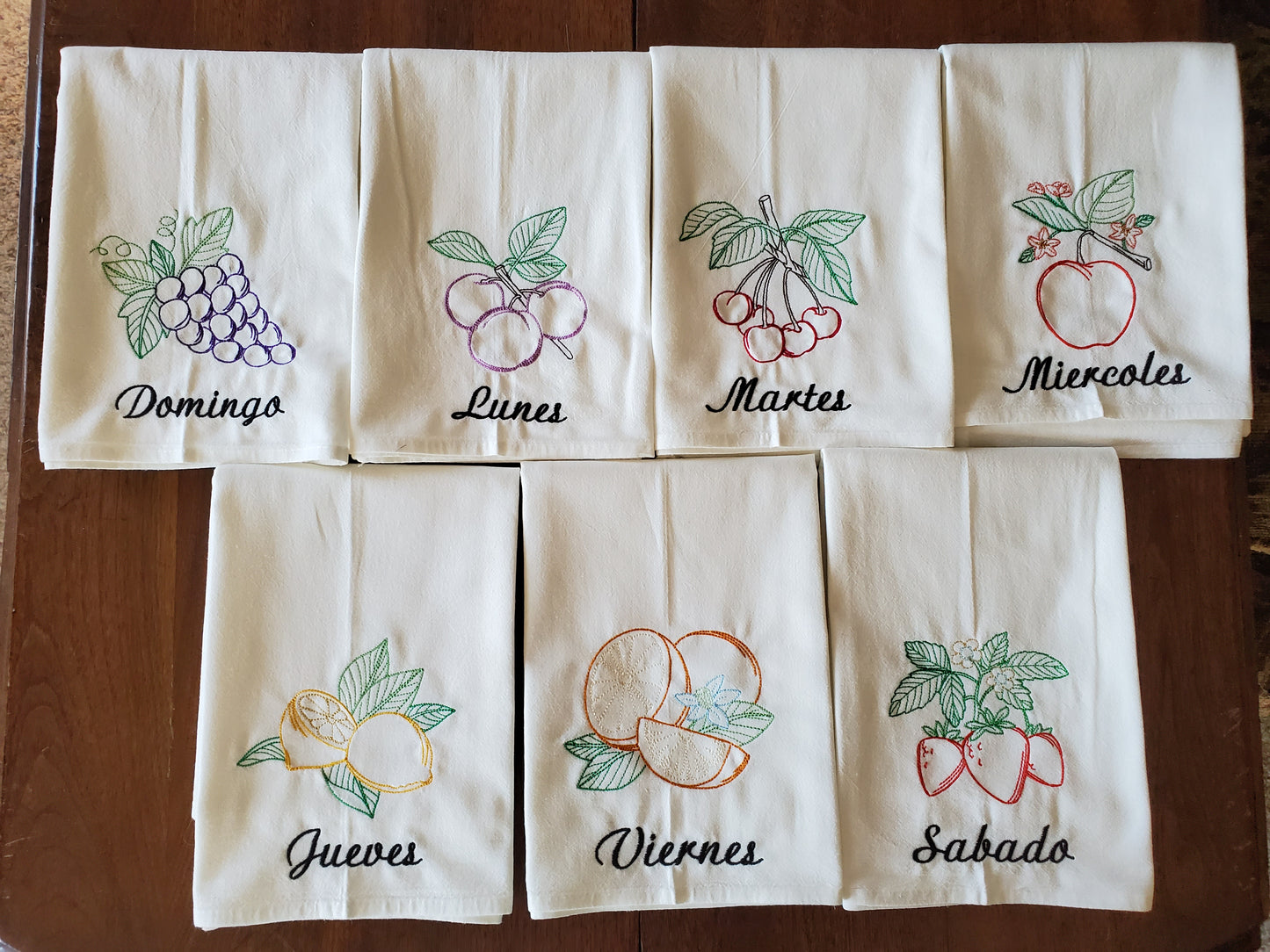 Vintage Fruit Days of the Week SPANISH Machine Embroidered Flour Sack Dish Towels